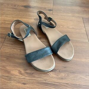 Steve Madden sandals size 7